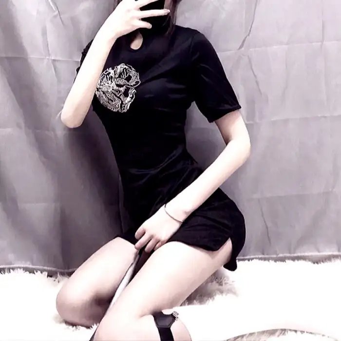 修女也疯狂海报